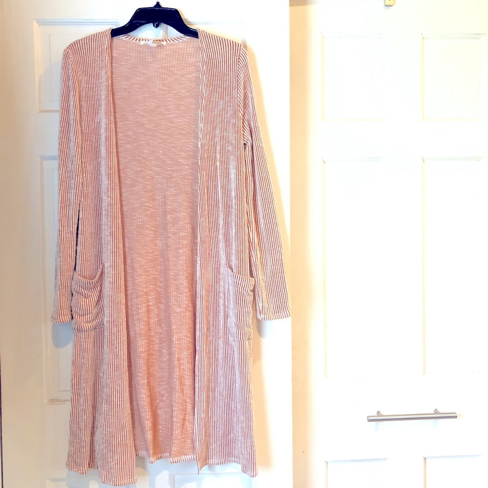 Lightweight duster with pockets — rust/cream — size L